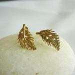 Silver Tiny Feather Stud E..